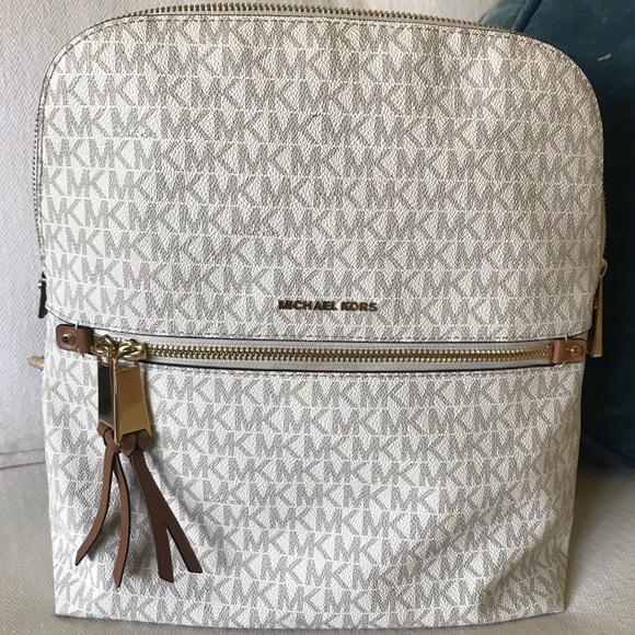 Michael Kors Handbags - Michael Kors Purse/ Backpack